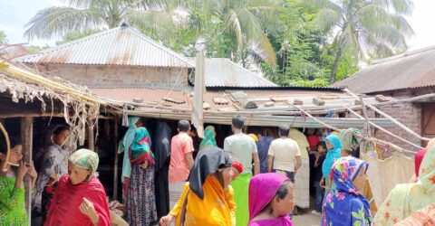 রাণীনগরে গৃহবধূকে পিটিয়ে হত্যার অভিযোগ